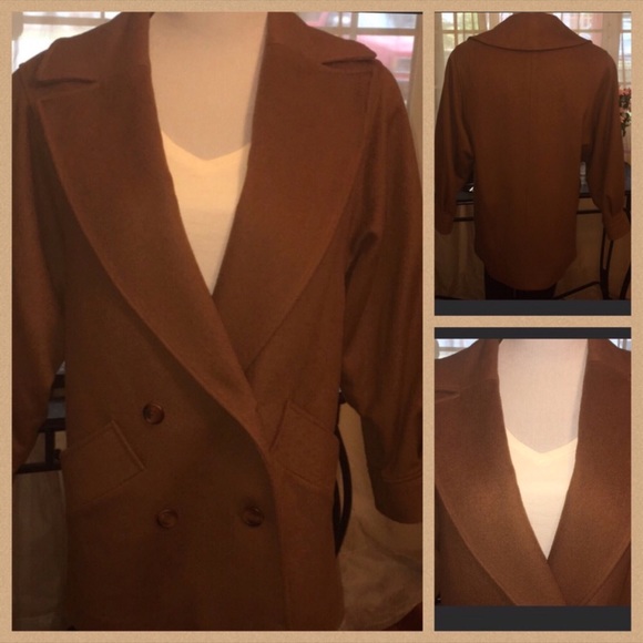 🛍️# 356 🔴LIKE NEW Women’s Wool Coat - Picture 7 of 7